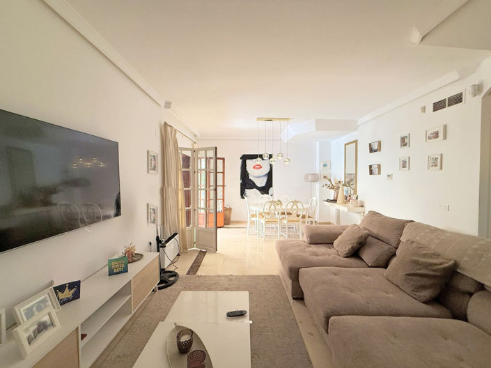 Image No.11-3 Bed Townhouse for sale