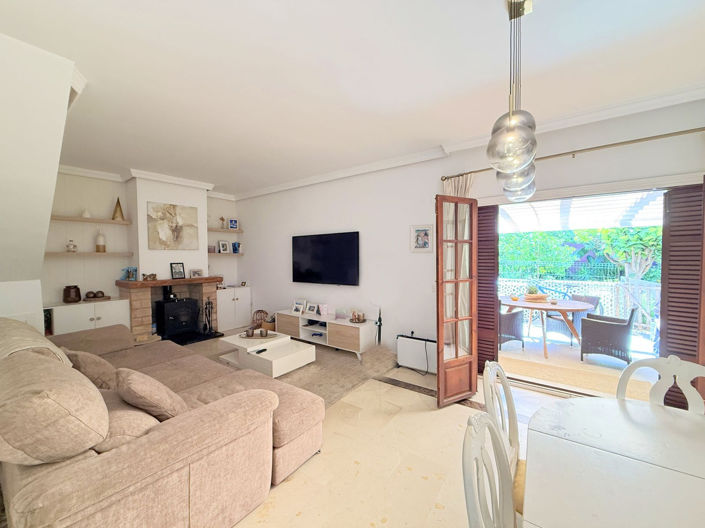 Image No.13-3 Bed Townhouse for sale