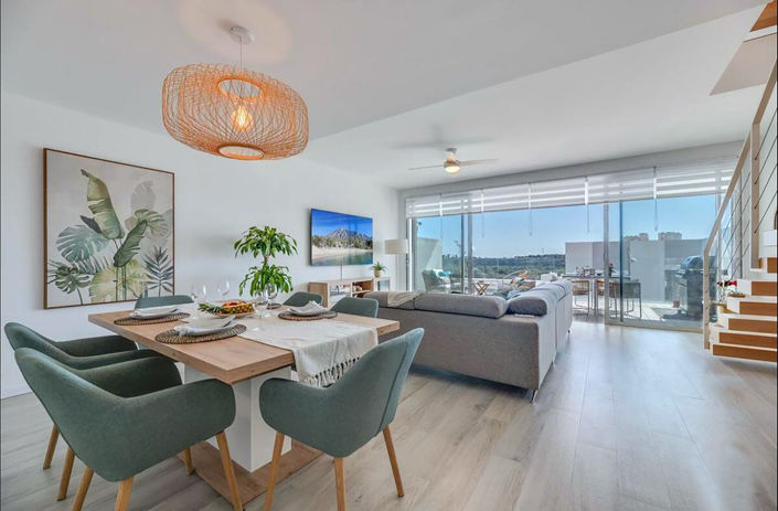 Image No.2-3 Bed Townhouse for sale