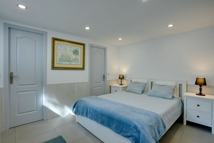 Image No.18-4 Bed Townhouse for sale