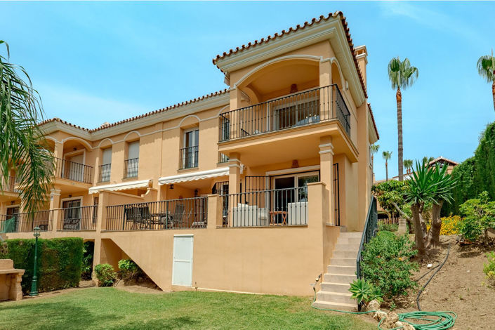 Image No.1-3 Bed Townhouse for sale