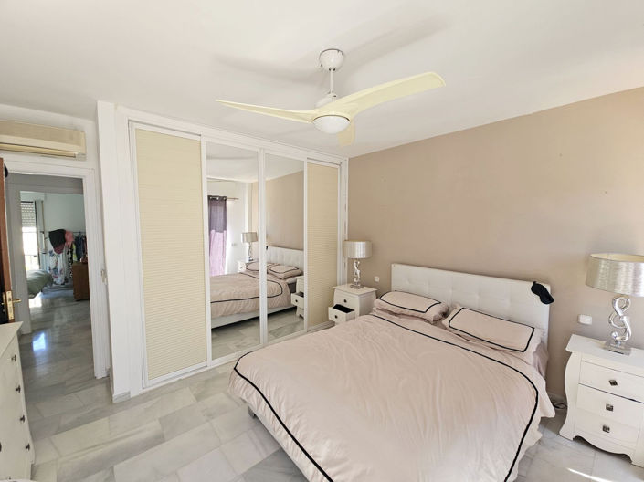 Image No.12-3 Bed Townhouse for sale