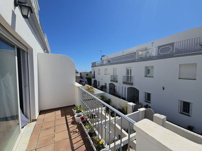 Image No.6-3 Bed Townhouse for sale