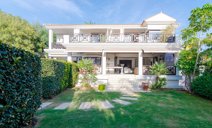 Image No.1-5 Bed Villa for sale
