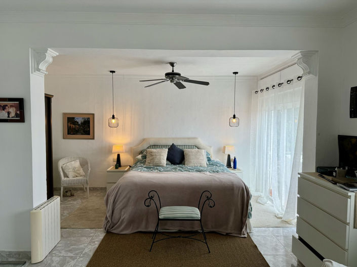 Image No.25-6 Bed Villa for sale