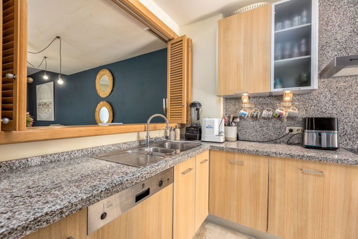 Image No.13-3 Bed Townhouse for sale