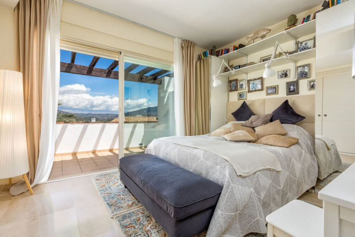 Image No.14-3 Bed Townhouse for sale