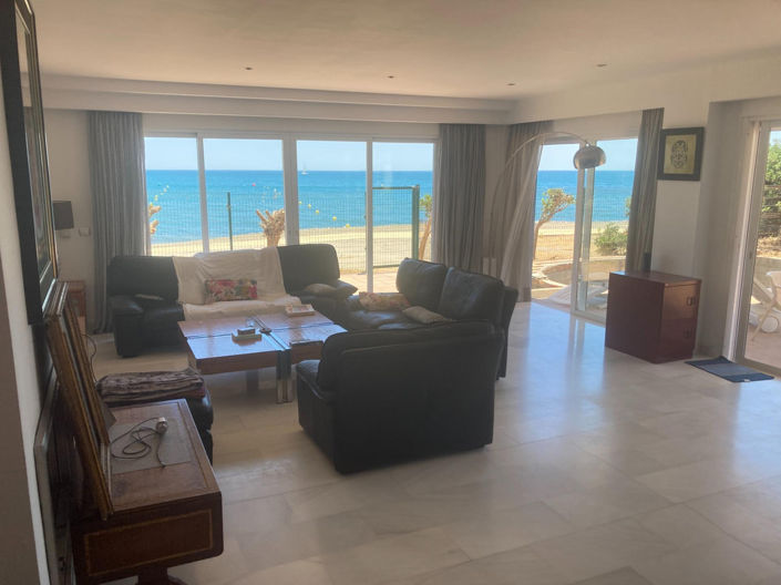 Image No.11-5 Bed Townhouse for sale