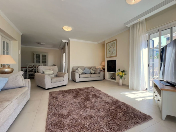 Image No.10-5 Bed Townhouse for sale