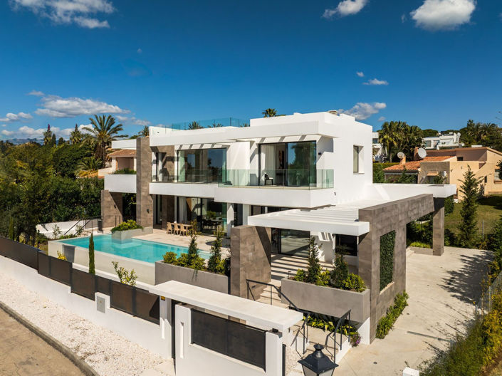 Image No.2-5 Bed Villa for sale