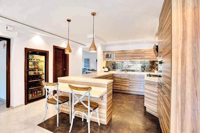 Image No.10-6 Bed Villa for sale