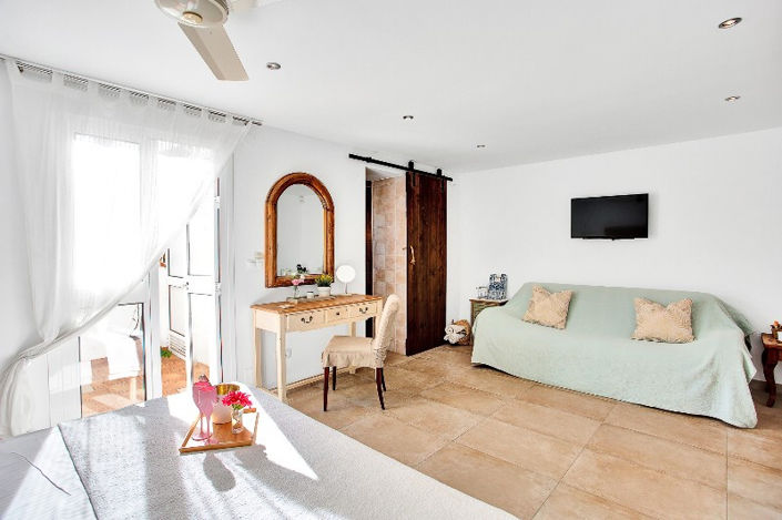 Image No.6-6 Bed Villa for sale