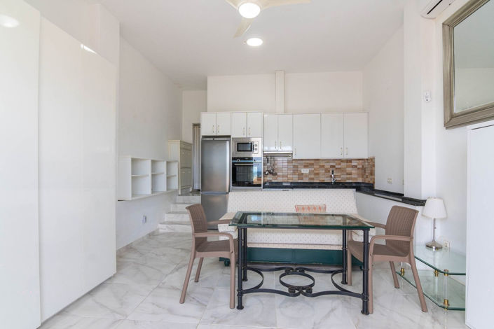 Image No.11-4 Bed Townhouse for sale