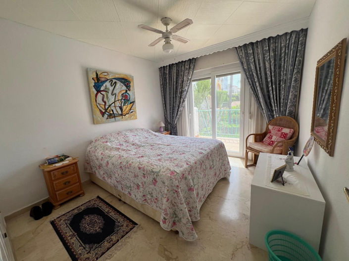 Image No.11-3 Bed Townhouse for sale