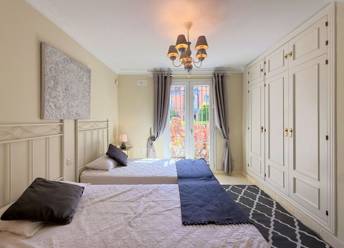 Image No.19-2 Bed Apartment for sale