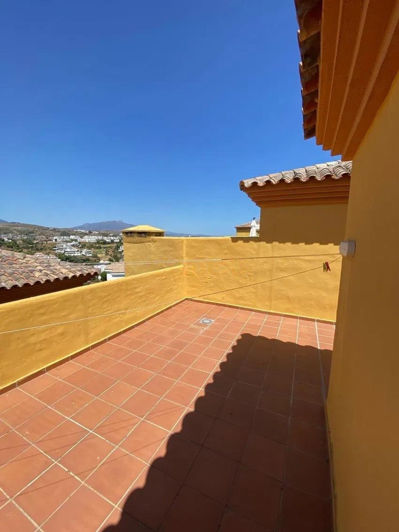 Image No.4-4 Bed Penthouse for sale