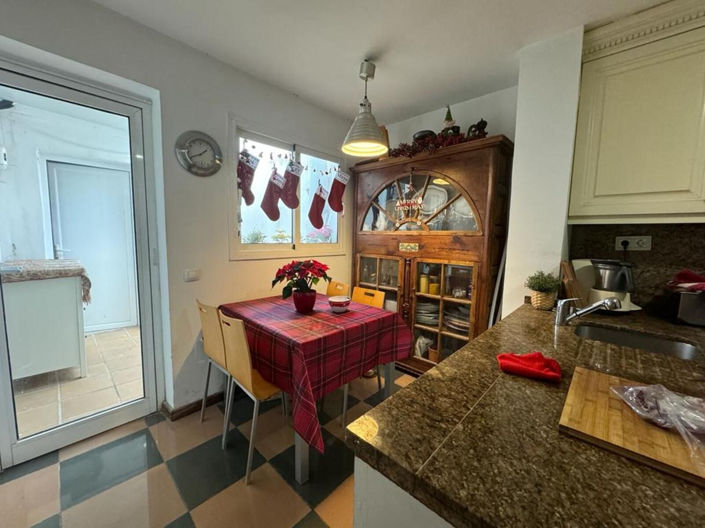 Image No.6-4 Bed Townhouse for sale