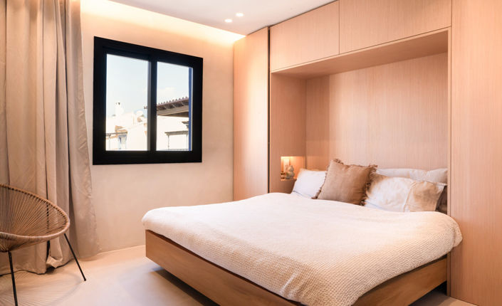 Image No.19-4 Bed Townhouse for sale