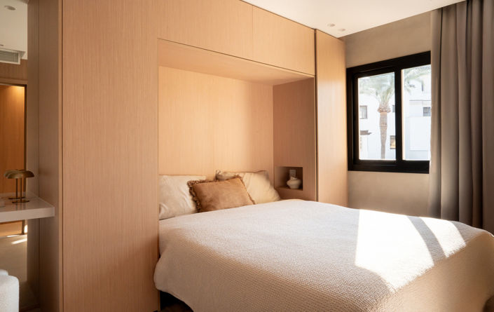 Image No.20-4 Bed Townhouse for sale