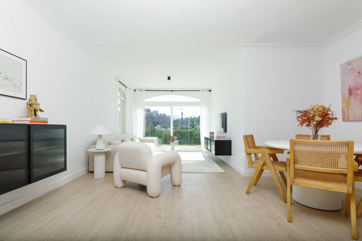 Image No.12-3 Bed Apartment for sale