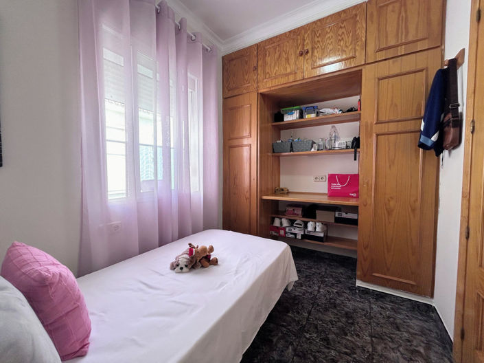 Image No.12-3 Bed Apartment for sale