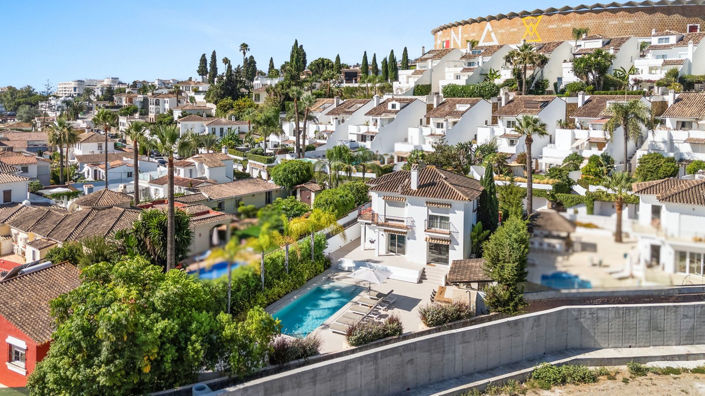 Image No.2-5 Bed Villa for sale