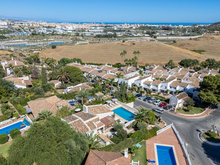 Image No.1-3 Bed Villa for sale