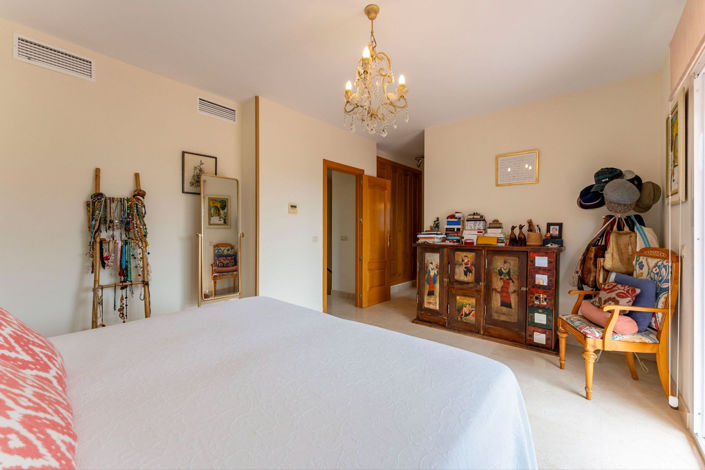 Image No.24-3 Bed Villa for sale