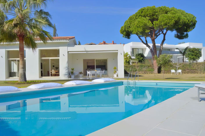 Image No.1-3 Bed Villa for sale