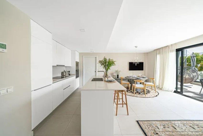 Image No.9-3 Bed Apartment for sale