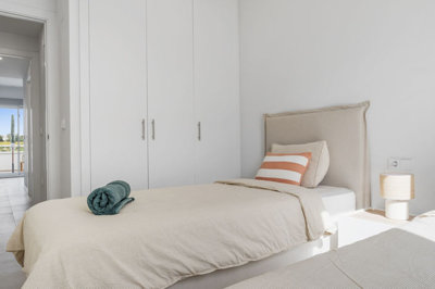 cl2hf9eta7i11-20939a0134ad724a8cb2a801094d15a