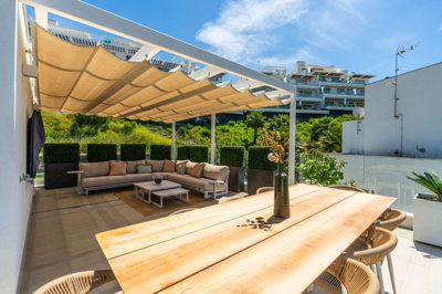 nttv00987u24-613bbc26f32d7013d348ef202dd30a43