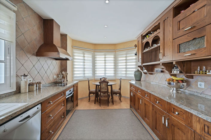 Image No.12-3 Bed Villa for sale