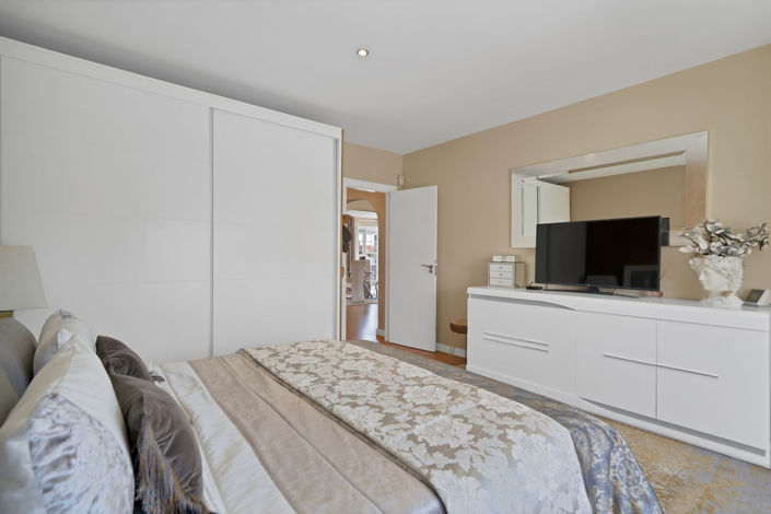 Image No.18-3 Bed Villa for sale