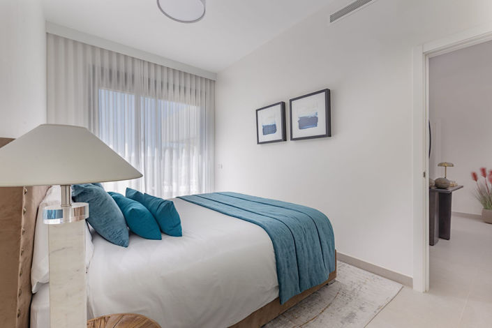 Image No.12-4 Bed Townhouse for sale