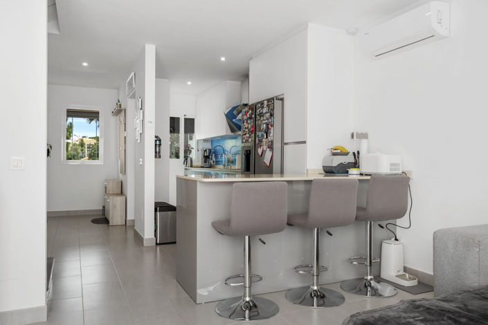 Image No.7-4 Bed Townhouse for sale