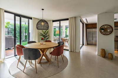 0eam8w7m6b9719-d0ed7da2012a09046d307c195d98e7