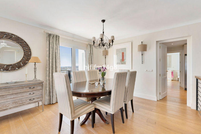 Image No.9-4 Bed Villa for sale