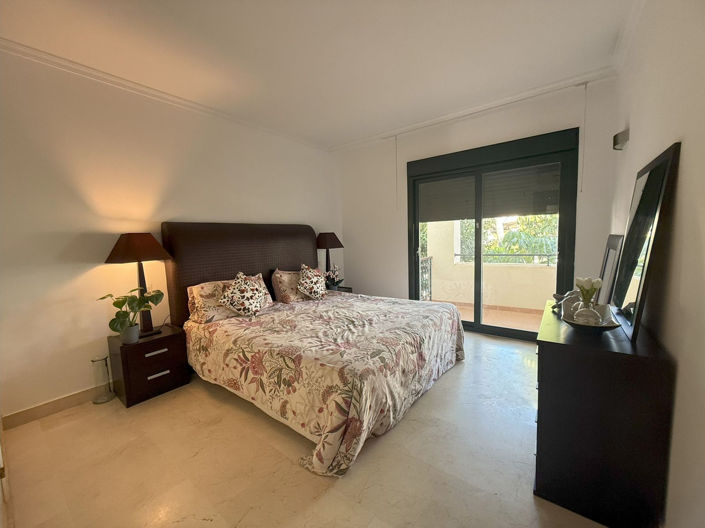 Image No.10-4 Bed Townhouse for sale