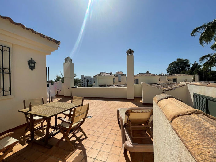 Image No.4-4 Bed Townhouse for sale