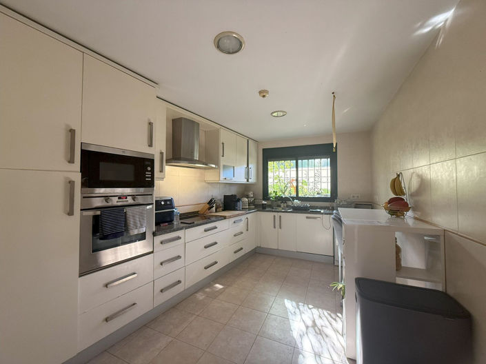 Image No.8-4 Bed Townhouse for sale