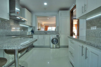 do7tp06ybf11-20939a0134ad724a8cb2a801094d15a4