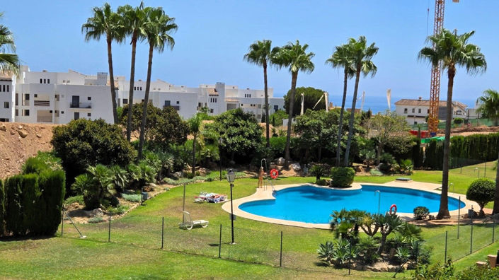 Image No.1-4 Bed Townhouse for sale