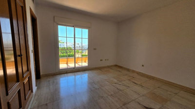 zjb92a64kv79-467d0cee5b725f3ef65f102a0c2e69c0