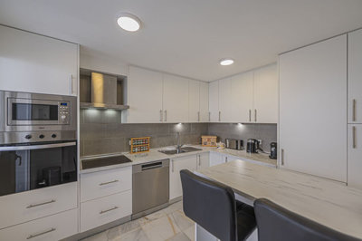 bfygjkdbe8h12-53013098fcab6c38b1379cd33298e05