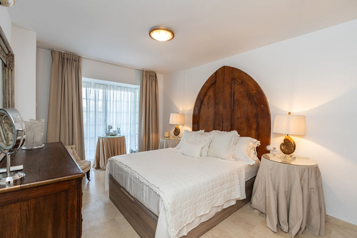 Image No.11-3 Bed Townhouse for sale