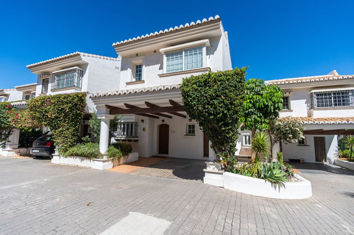 Image No.2-3 Bed Townhouse for sale