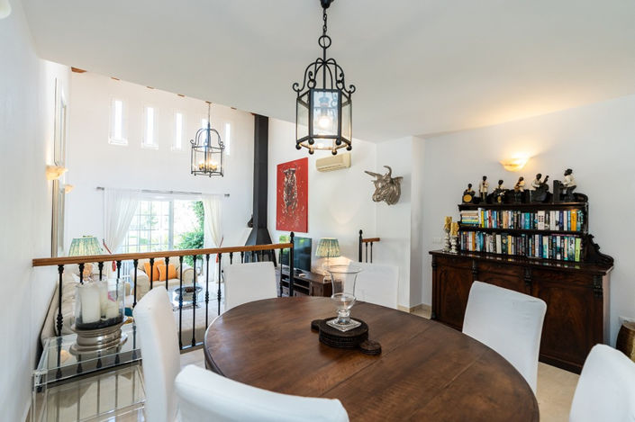 Image No.7-3 Bed Townhouse for sale