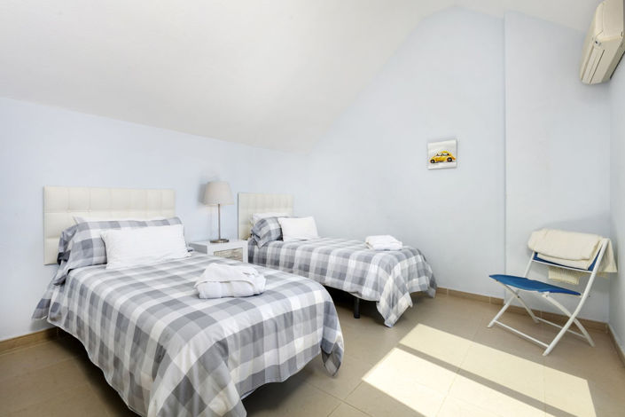 Image No.10-2 Bed Apartment for sale