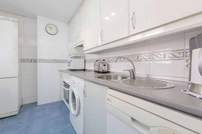 Image No.8-2 Bed Apartment for sale